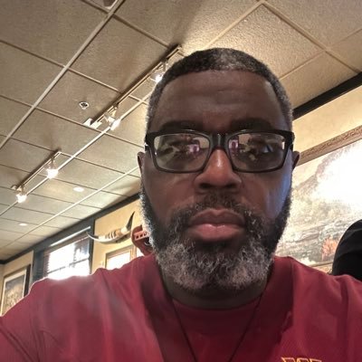 sims_cepado's profile picture. Faith ✝️ Family 💙💙