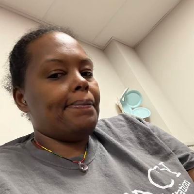 I am an extroverted, authentic woman eager to continue growing in all aspects of my life. With a passion for health, I enjoy exploring my creative side.