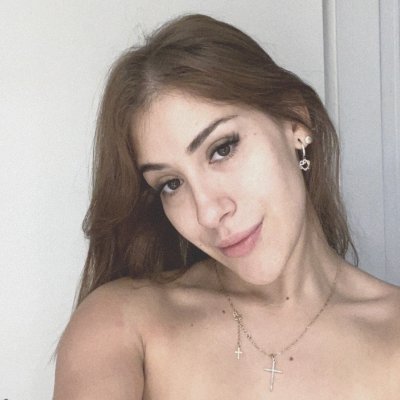 Illinois girl with a wild side 😈 Goals by day, bad habits by night. Curious? Slide into my DMs… I don’t bite… hard. 😉🔥