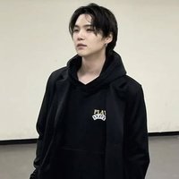 r♡⁷ • BTS • fan account (@gigglymeow) 's Twitter Profile