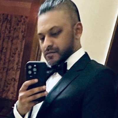 DeveshBeeharry's profile picture. 
