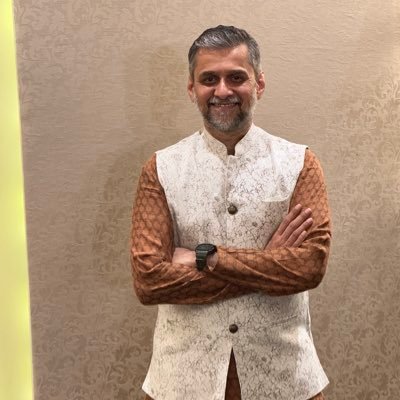 shr33nath's profile picture. Vocal for Bharat | Bharatiya Culture & Devotion | Talks about Bharat's soft power through art, music, travel, temples, food, textiles, literature, gurus & more.