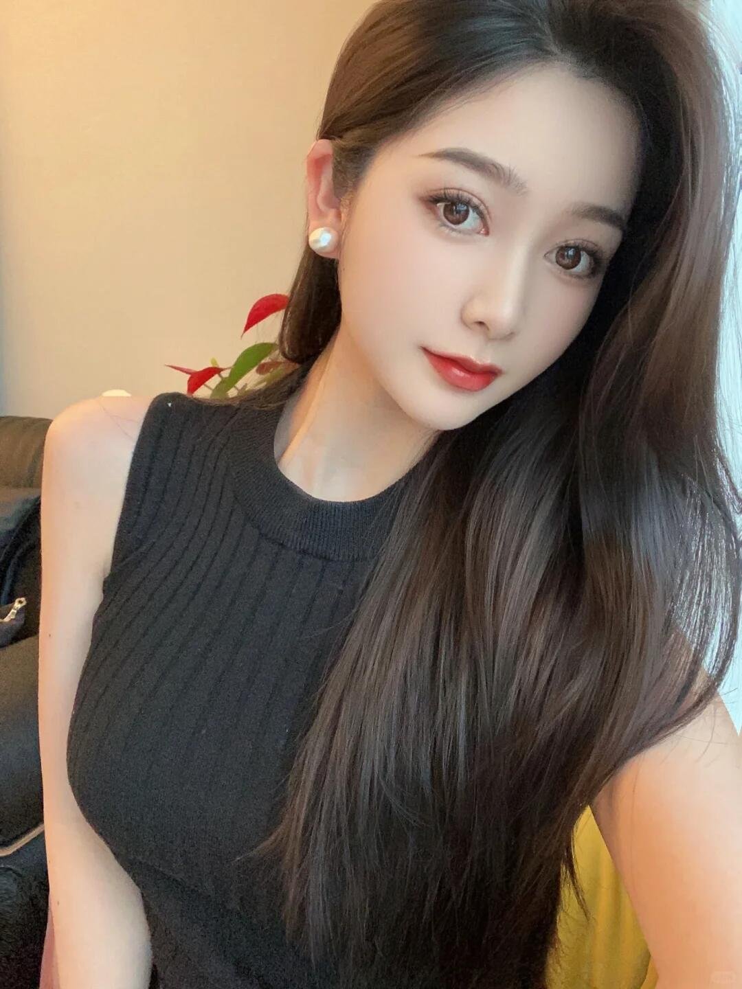 아름다운 삶에는 아름다운 친구가 필요합니다. 행복과 슬픔을 함께 나눌, 마음이 통하는 친구를 찾고 있습니다.