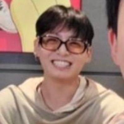 ⟭⟬ ⟬⟭
just trying to have a good time • ◡ •
💜 | fan account | 24 | she/her | studying Korean