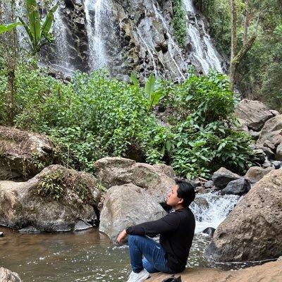 Luis052701's profile picture. 