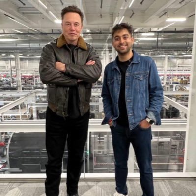 Guiding @ElonMusk's vision for a better future through SpaceX, Tesla, Neuralink, and more. & | Tech enthusiast, dream chaser, and innovation advocate.🚀