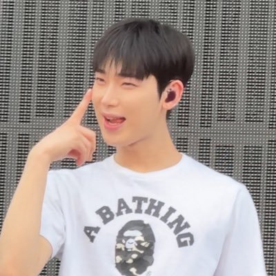 ⓘ ผู้ใช้บัญชีรายนี้อยากเป็นแฟนพี่ฮีซึง | Fan account @ENHYPEN_members 𓂂 𓏸