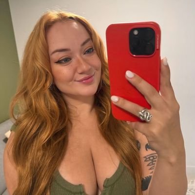 Dom_melissa23's profile picture. Confident mentor seeking playful sissies for fun, flirty vibes. 🌸 DMs open for chats about fantasies & boundaries!