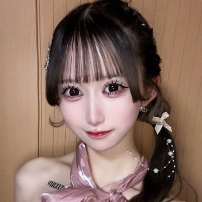 地雷系やめて清楚系(仮)なりました🎀DM店管理です♡凍結したので作り直しました @mermaid_bar