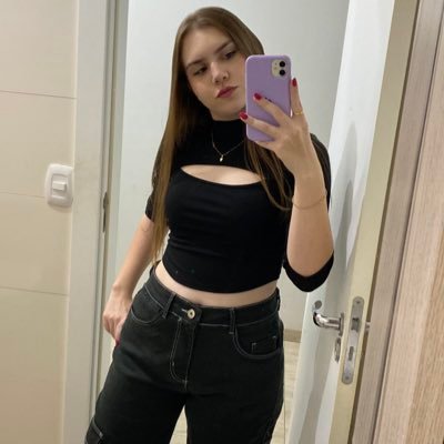 aandreiars's profile picture. 😼