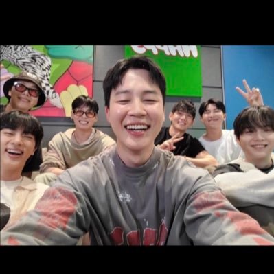 yuhgurl_Jae's profile picture. 22✌🏾🏳️‍🌈🇵🇸 🔍 ⍤⃝ 🔎 BTS 💜0T7💜 ⟭⟬E ARE B⟬⟭CK 💜 WWE fangirl: ☝🏾🧎🏾‍♀️Cody Nation&Roman Empire