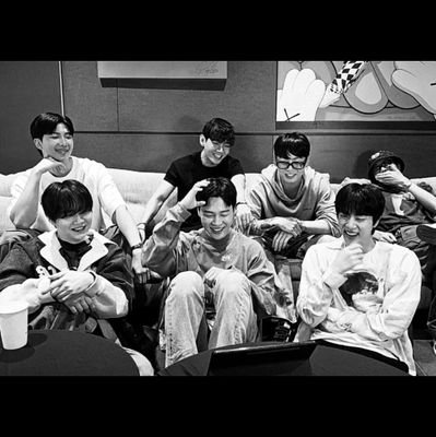 ㅤ•central de atendimento ao primeiro fdp que falar mal do BTS•⠀⠀