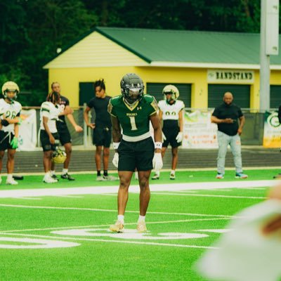 IG: 1julianbyrd | Class of 26’ 🎓 | 6’1H 195W | 3⭐️ DB | Contact Info: 470-927-9838 | 100m: 10.92