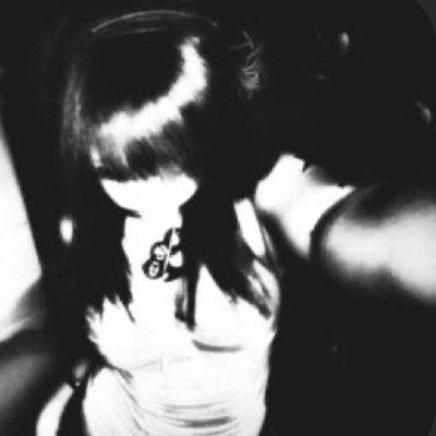 deeluvvvv's profile picture. 🖤