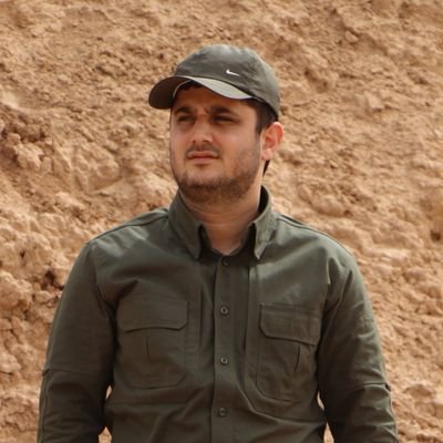 🔸️ تا ابد راهی نیست...
بابای علیرضا
اهل تماشای فوتبال
علاقمند به مطالعه
فیزیکخوانِ قدیم و #عین_صاد خوانِ حال