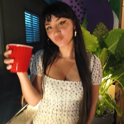 IsaPerezTV's profile picture. 👑 Intersectional Activist & Creator ✨
🌴 Puerto Rican Leftist 💗 Political Science & Physics 🌴
#EndAIPAC #FreePalestine & #FreePuertoRico #ReleaseTheFiles
