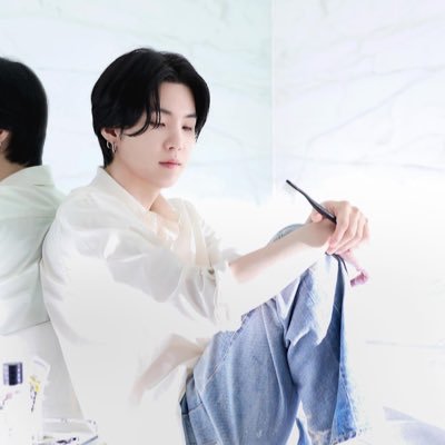 BTS is my comfort ✨ Yoongi Harem FTW ✨ This my account for art, au, and edit appreciation. 🔞