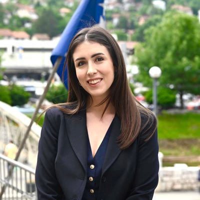 Zastupnica u Skupštini Kantona Sarajevo i delegatkinja u Domu naroda FBiH 🇧🇦 @DF_BiH 71000 SA 🏠