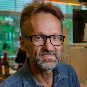 Prof. Biophysics, KTH, Linköping & Stockholm U. Chair IVA VII. Director National Academic Infrastructure of Supercomputing in Sweden. AI, HPC & Life Sciences.