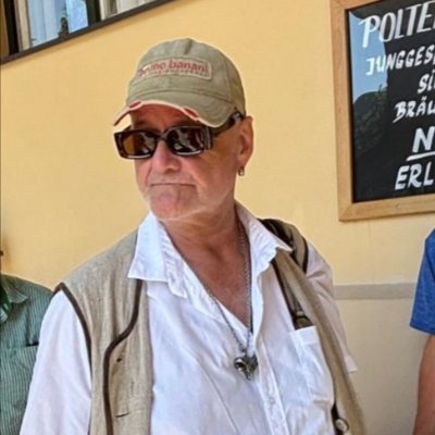 Da ich als Pensionist politisch sehr interessiert bin und ich mich auch für so manch anderes interessiere möchte ich mich gerne anmelden!