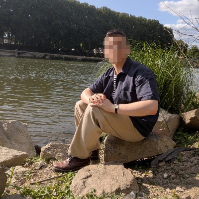 Stormtrooper souveraino-aigri. Plus cool qu'tu l'imaginais, pire que tu l'craignais. Assieds-toi, prends de quoi noter.
Politique/shitpost/YT/Anti Doc Martens