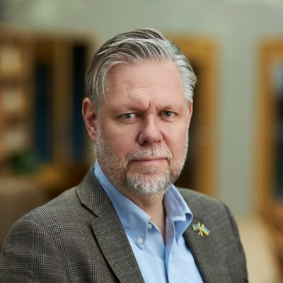 Generalsekreterare i Svenska Snustillverkarföreningen. Totalförsvar och krisberedskap hos Livsmedelsföretagen.