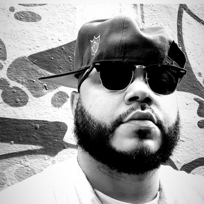 Mike | M | Straight | 37 | NYC | 🇵🇷 | DM’s always open |