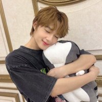 val ۶ৎ (@littlenuuu) 's Twitter Profile