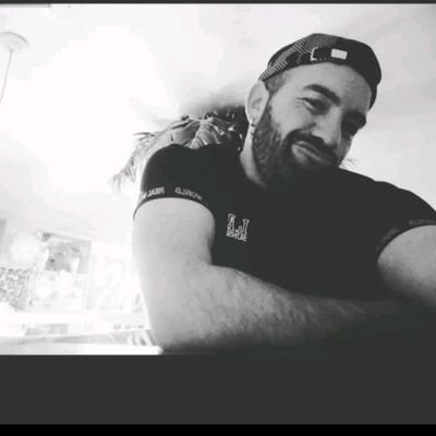 David93805356's profile picture. dando guerra desde 1984