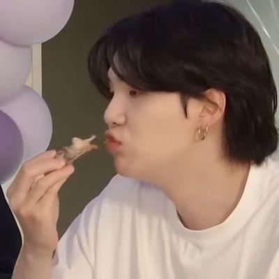 Your daily dose of Yoongi eating |
Tw: food if you're triggered by it, be kind to yourself by not following 💜 | embed, do not repost | ot7 account