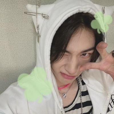 #황승 thinker 🍉| 🐶🥟| 𝙨𝙩𝙖𝙧𝙩𝙚𝙙 𝙖𝙨 𝙖 𝙣𝙤𝙫𝙚𝙡, 𝙚𝙣𝙙𝙚𝙙 𝙖𝙨 𝙖 𝙥𝙤𝙚𝙢 🍀
| rpf 🔞 dni if you're minor or uncomfy
| priv @tornnovelpages