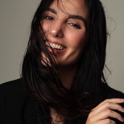 Gio_D_M's profile picture. MKT / Cat Mom🐾
Conductora de #Cinecreadores y #QuéhacerenPuebla
Puebla & México 👑
✍️🎨📚🎮🥘🧗‍♀️🐈‍⬛📱