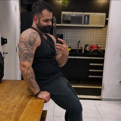 as vezes posto umas aleatoriedades, e quase sempre respondo as de vocês