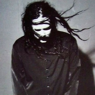 gothicdavis's profile picture. @gothdavis