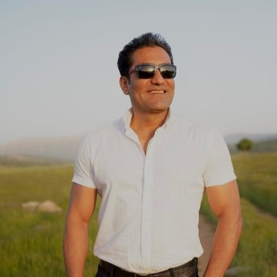 ahmad1303043604's profile picture. حکومتهای خودکامه بهشت بیشعوران بی مایست...