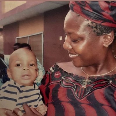 showtime_bolu's profile picture. 📚ljust trying to make my mum and family proud ❤️🇳🇬 Nigerian / instagram account : showtime.bolu
