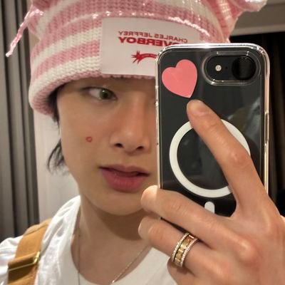 • SKZ • nmixx • deq • booktw •
※。.:*:De sangre y cenizas resurgiremos・°☆
🇦🇷✈️🇪🇸