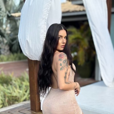 brazilian artist, cosplayer and your favorite latina girl ⟡ dm me on OF!