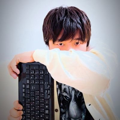 一発屋とは、『作る歌歌う歌、“一発一発”を大切に』 という想いを込めて活動しているシンガーソングライターでございます。馴染みのあるつぶやきを生業としております。