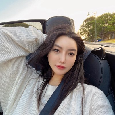 Irene22161479's profile picture. The meaning of life does not lie in the number of breaths we take, but in those moments that make us hold our breath.