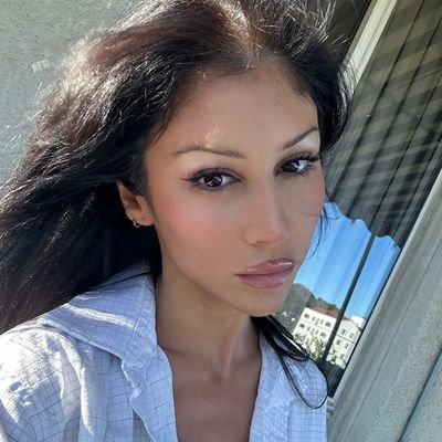 A lot of memories makes me feel like I'm unwanted on earth cuz (Single Mom) life is sucks I'm ready to build a solid foundation for Relationship 😘🥰💝✍️