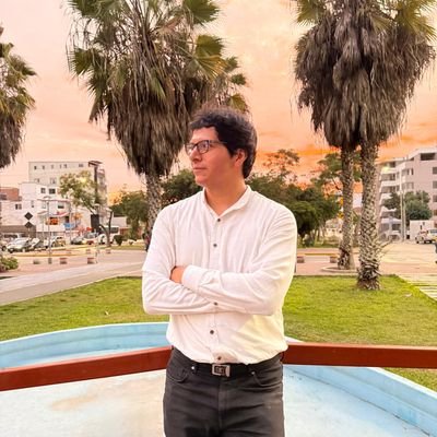 🎓Bachiller de Administración y Marketing
🖤Aficionado a la producción y composición musical