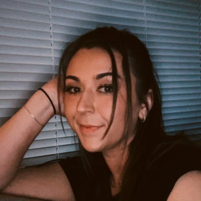 bravo_baddie's profile picture. weird bravo fan that is actually cool