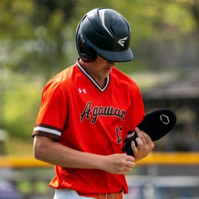 /2027/Agawam high/Three sport athlete/6,1, /190, /Football, basketball, baseball/Captain of basketball and Football/ gavincruz4512@gmail.com/ 413-561-5780
