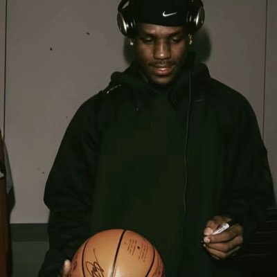 isdatgeo's profile picture. https://t.co/sRjEUIlI4s