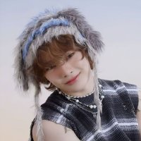 elly. karma (@jwnhours) 's Twitter Profile