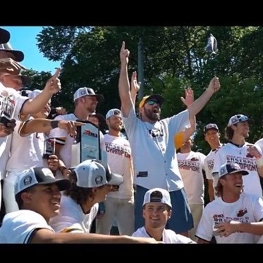 Baseball, beers, A10 championship 🏆🏆. Get the 0-2 K/ꓘ 😎🤣!!! RVA ⚾️. JMU 🏈. DMB 🎸. Read rules, find loopholes. Certified Craichead. ✌️🇮🇪🇺🇸