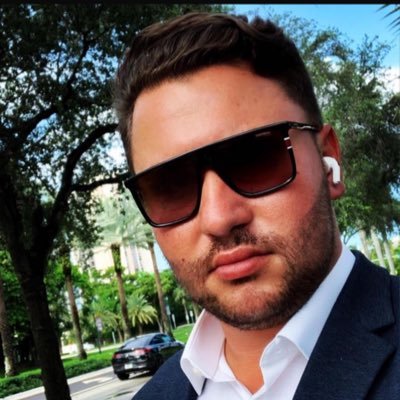 realalsaro's profile picture. 🇵🇱🇩🇪🇺🇸 - Miami Beach📍Liberty Over Security🗽 Raw Action Solves All 🔥 Life is a mirror, not a window.