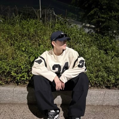 huidolls's profile picture. #SEVENTEEN : row your dreams beyond the parallel lines