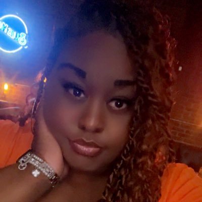 KayCeeAch's profile picture. Educator. Daughter. Sister. Black Queen. 📚🙍🏾‍♀️👑